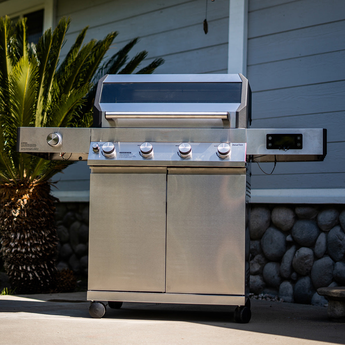 450 sq. in. Smart Grill with Clearview Lid - image 18