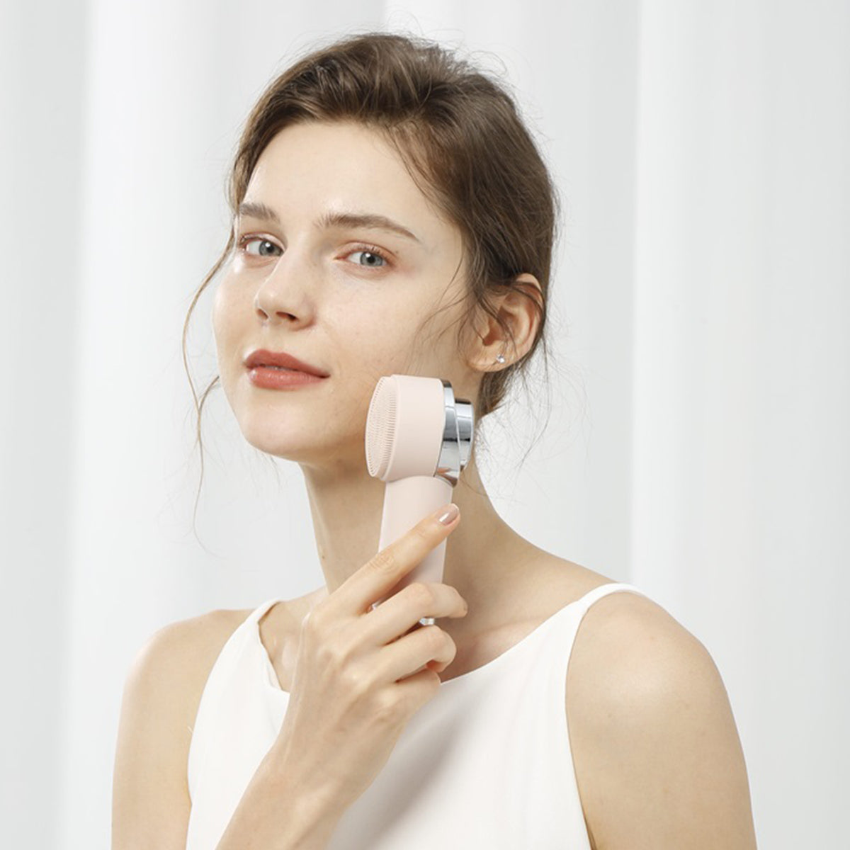 2-in-1 Warming Deep Cleansing Facial Brush