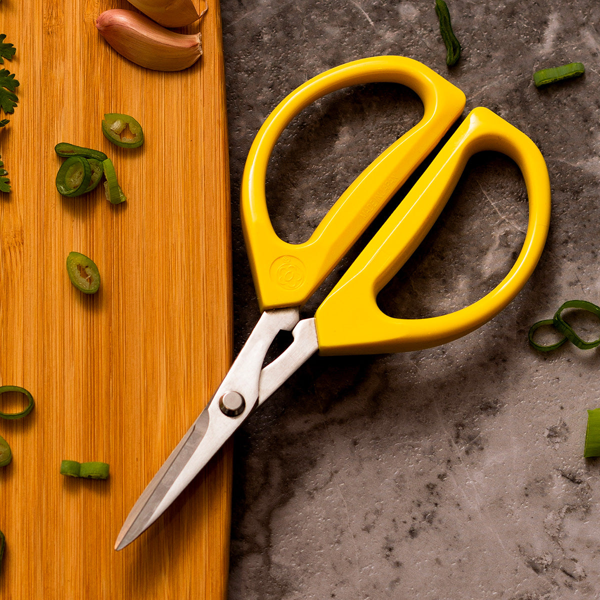 2-Pack Kitchen Scissors - image 4