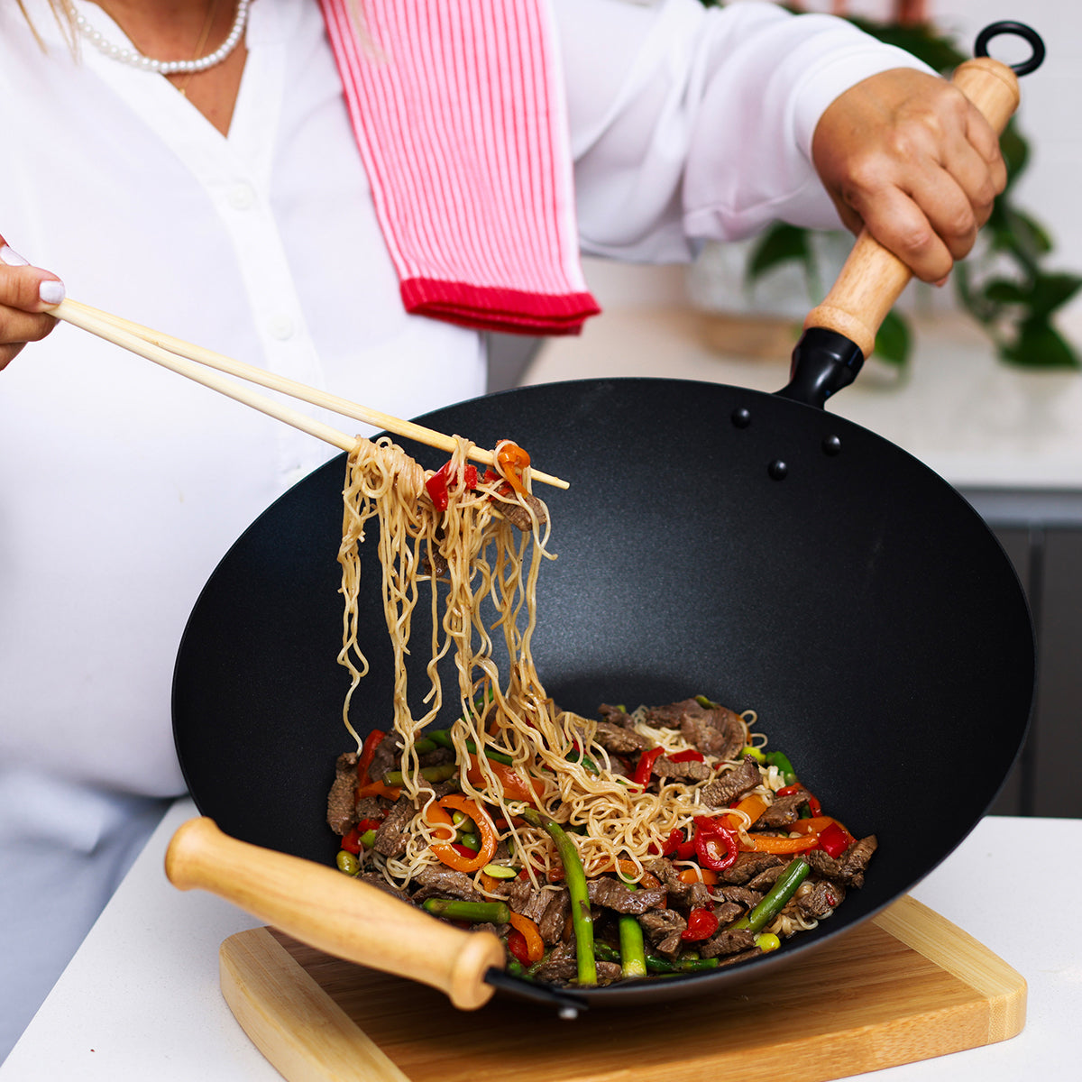 10-Piece 14'' Nonstick Wok Set - image 6