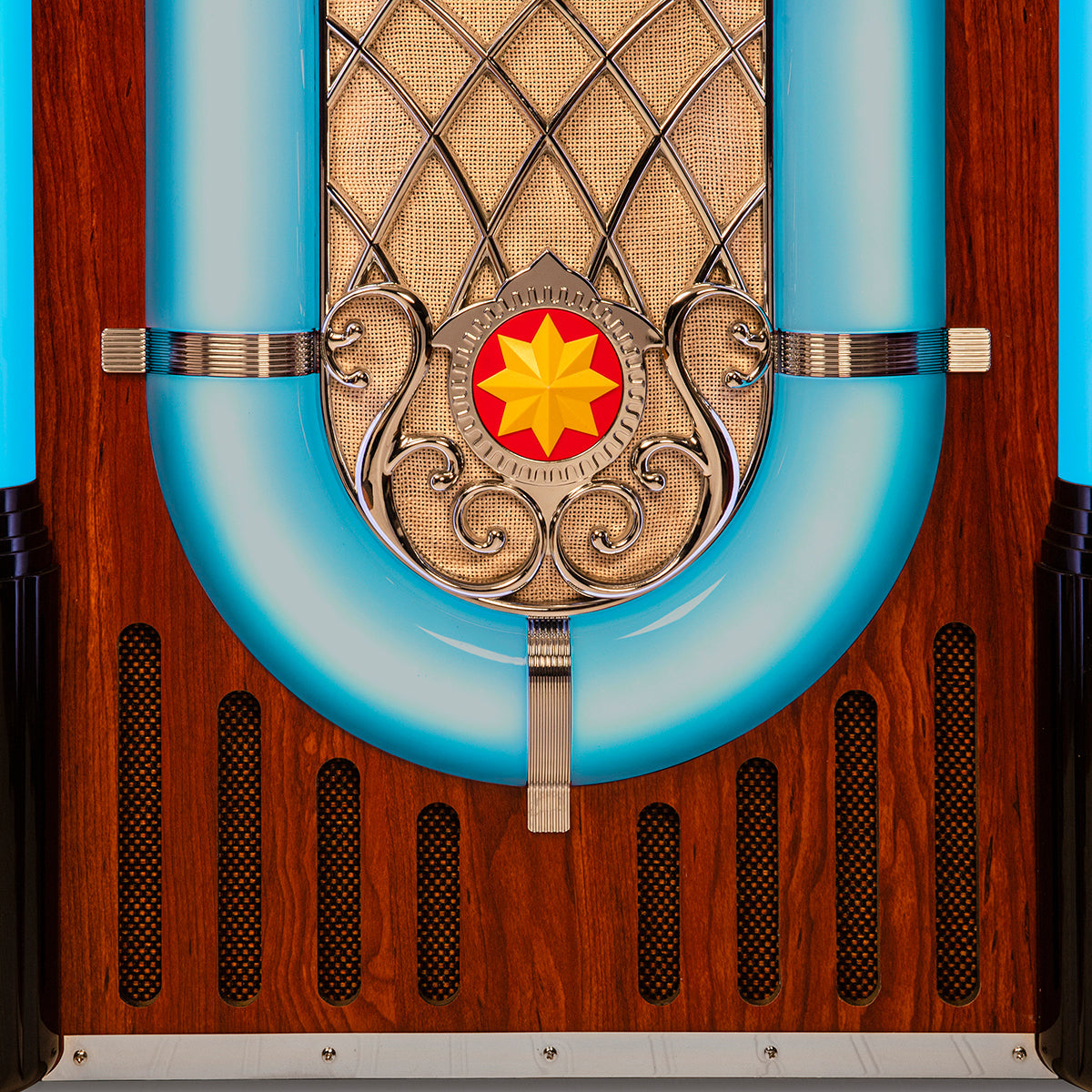Full-Size CD and Bluetooth Jukebox with Stand - image 9