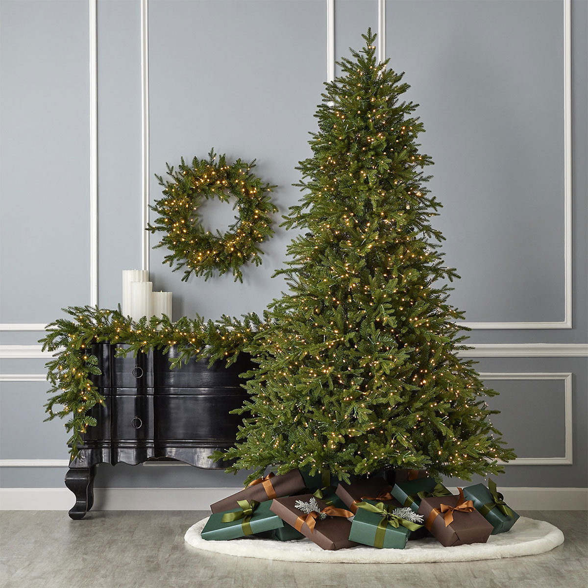 24'' Pine Christmas Wreath - image 5