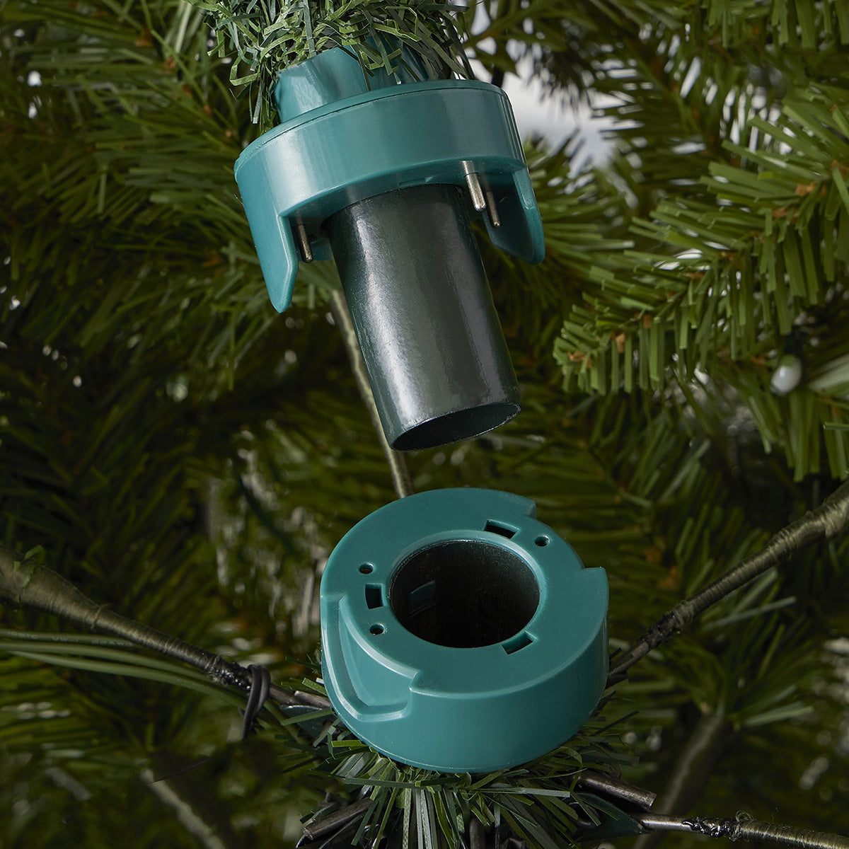 7.5' Pine Christmas Tree - image 5