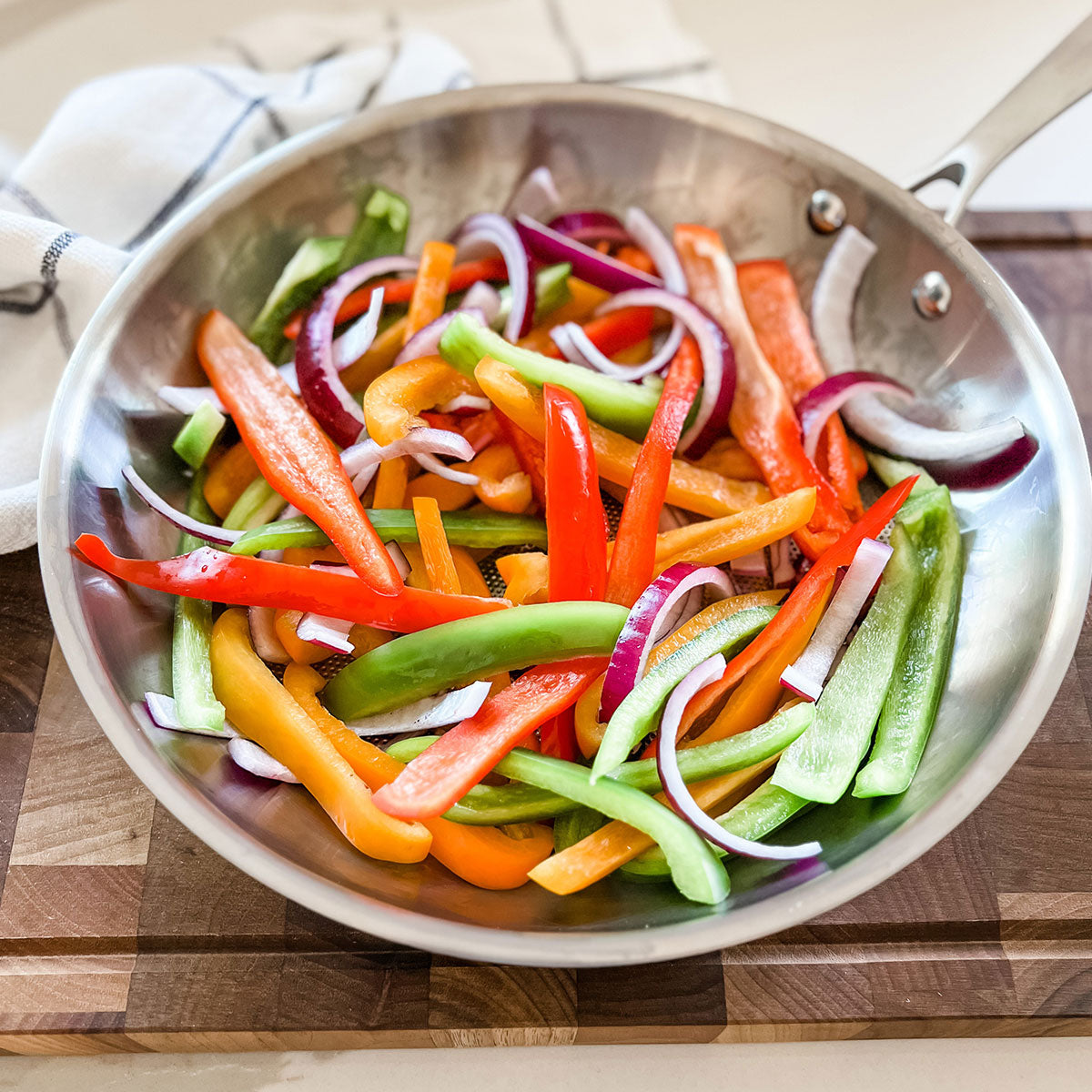 TitaniumMAX Fry Pan & Lid - image 2