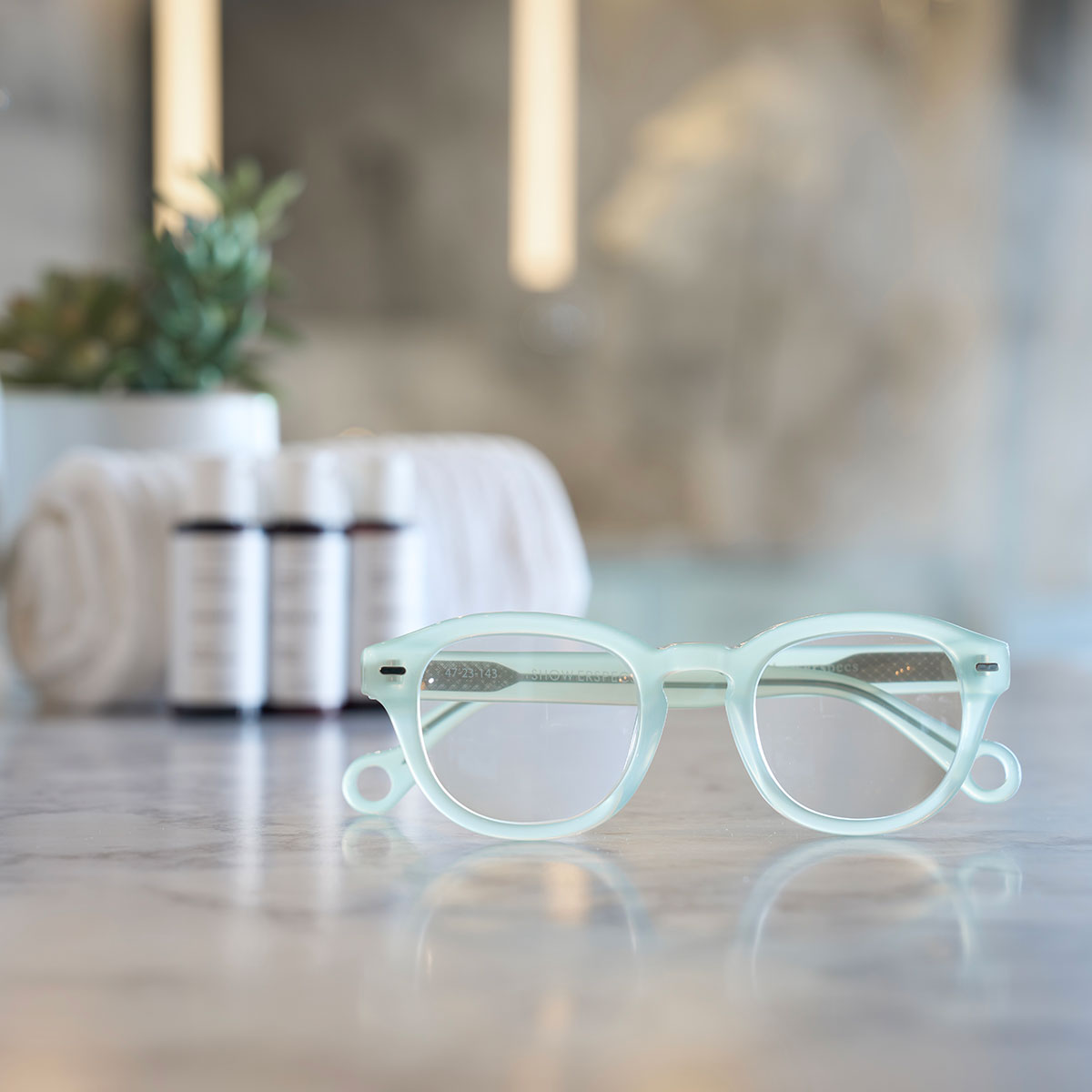 Fog-Free Shower Readers - image 10