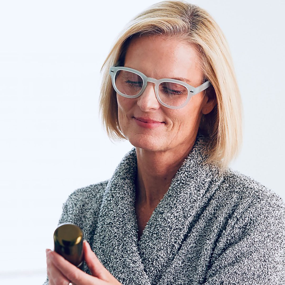 Fog-Free Shower Readers - image 12