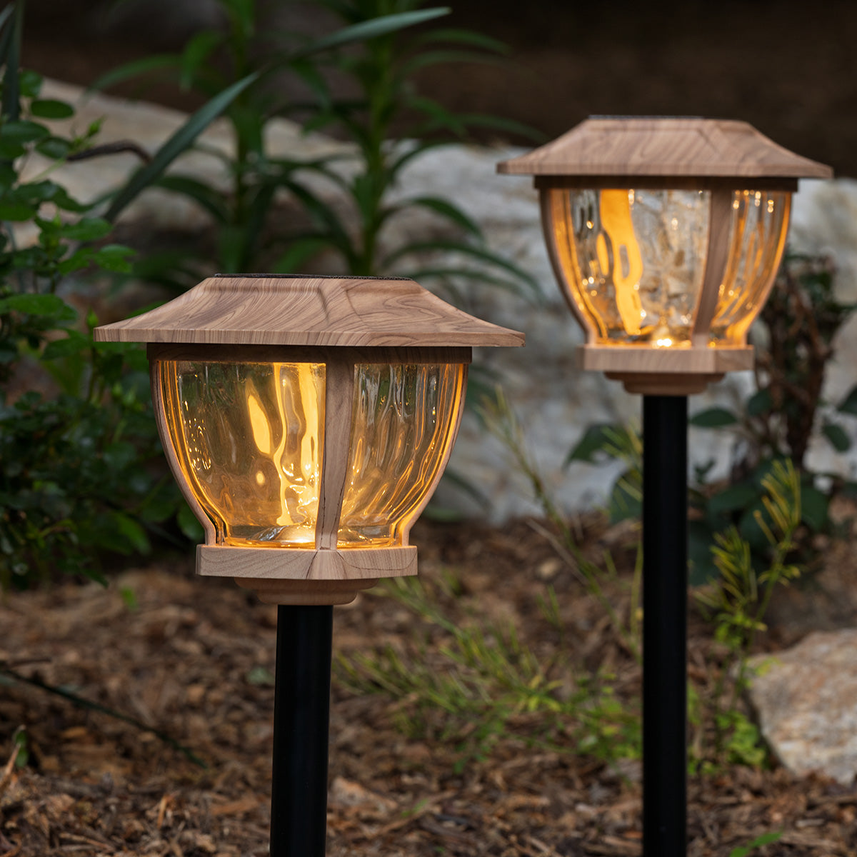Wave Style Solar Powered Pathway Lights (Set of 2) - image 4