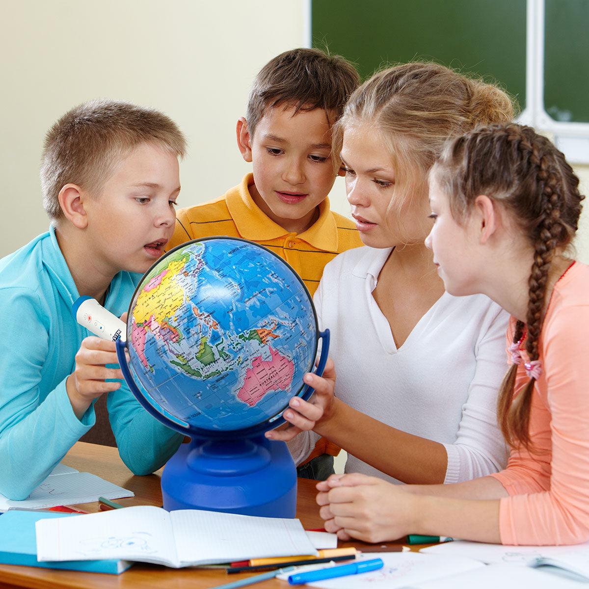 Interactive Talking Globe - image 3
