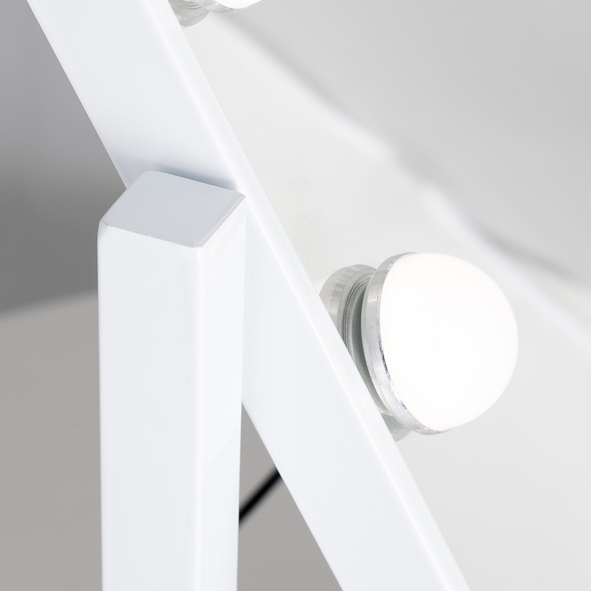 LED Scalloped Hollywood Mirror - image 5