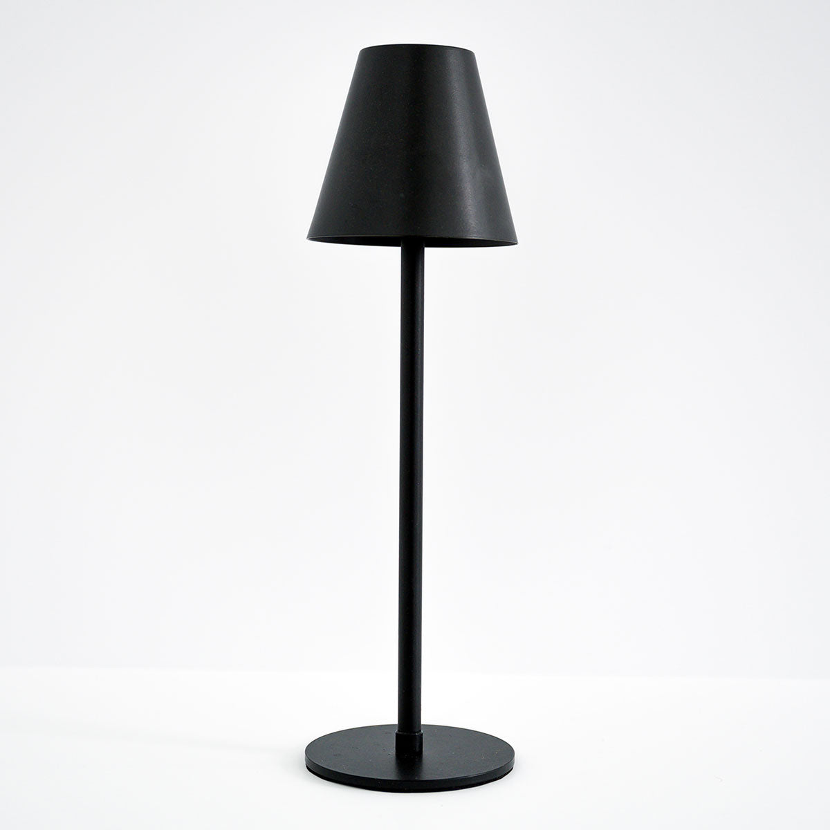 4-in-1 Indoor/Outdoor Bug Deterrent Lamp - image 10