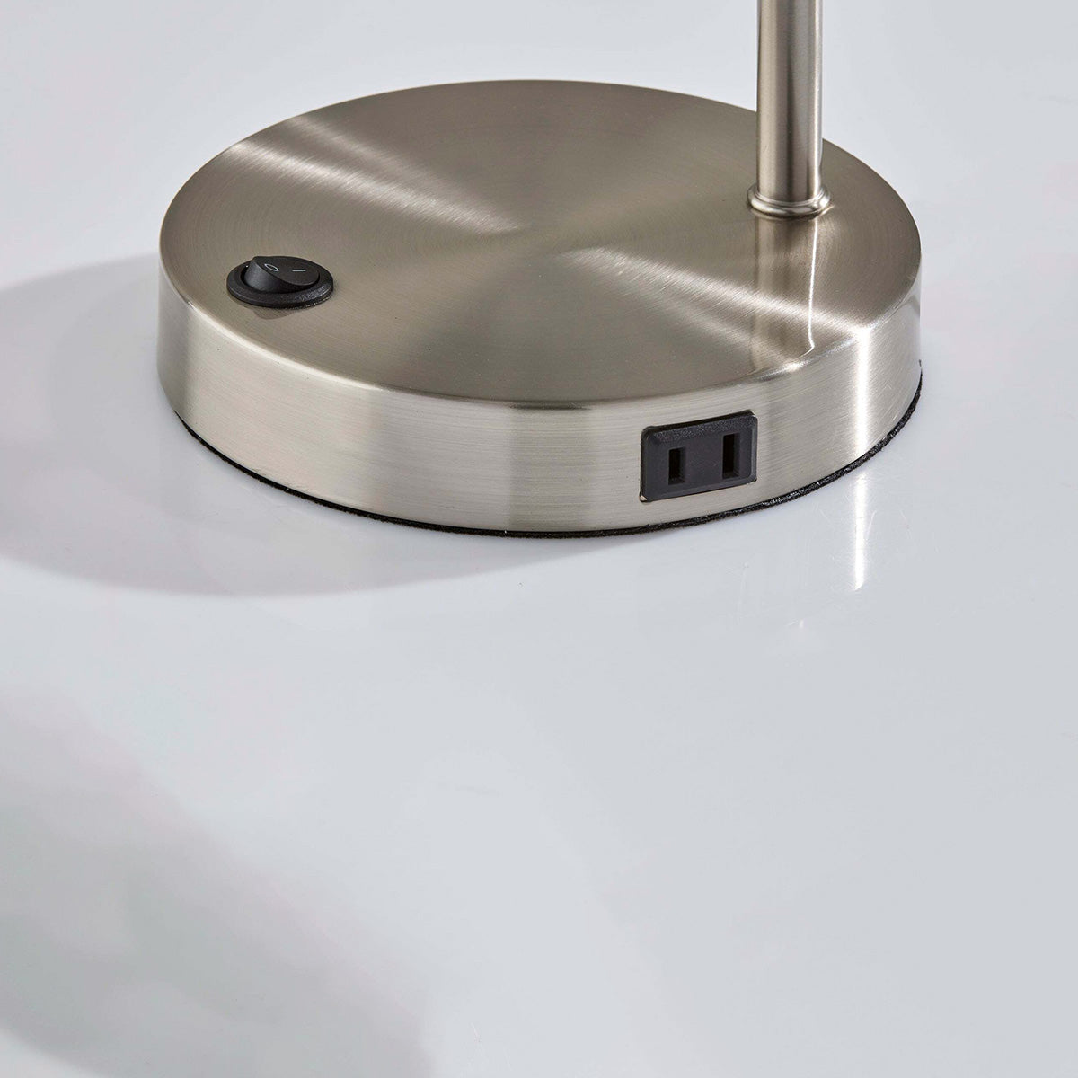 Phone Stand and Charger Desk Lamp - image 5