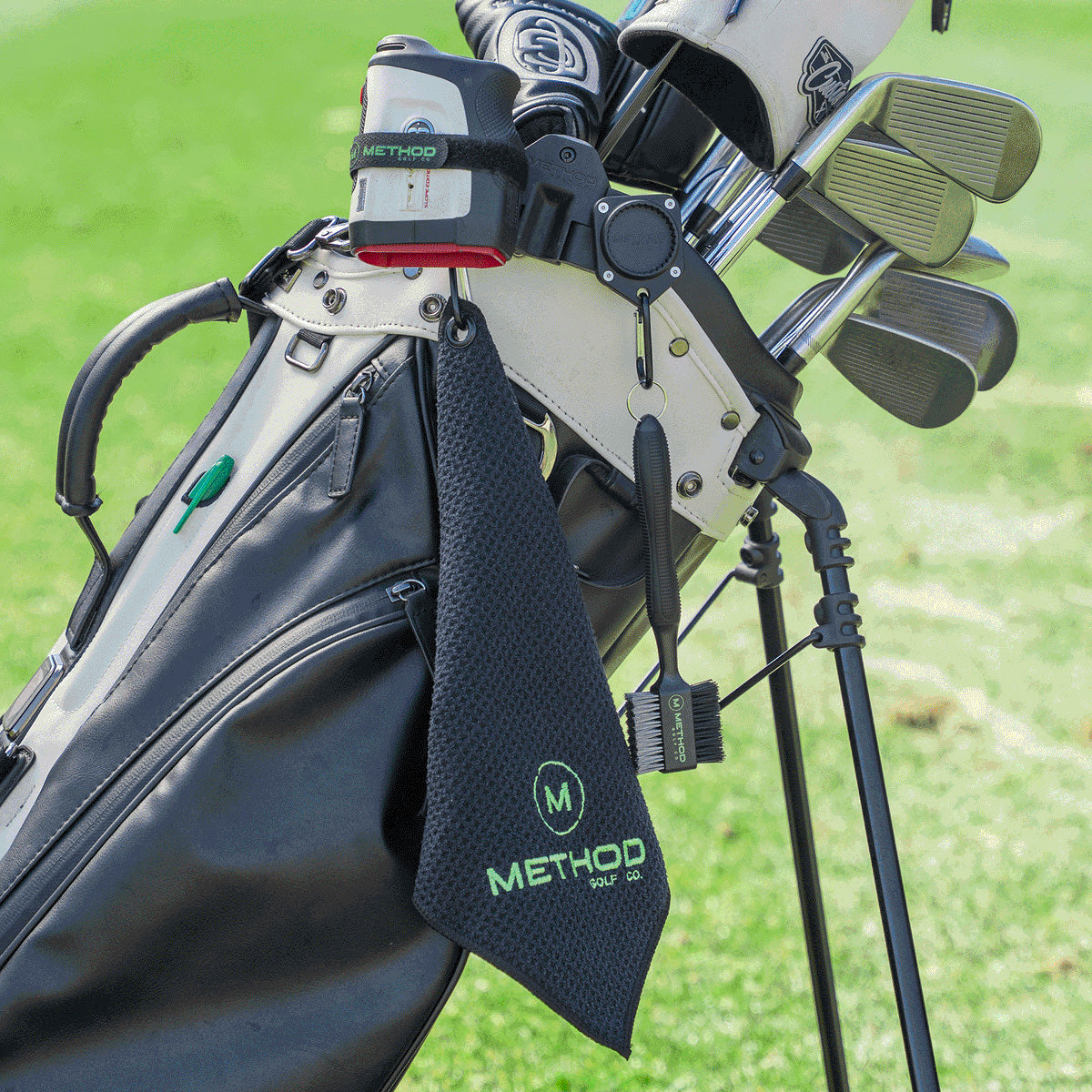 Magnetic Gear Hub for Golf Bags - image 7