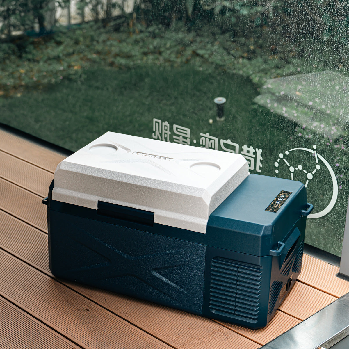 Portable Iceless Electric Cooler - image 22