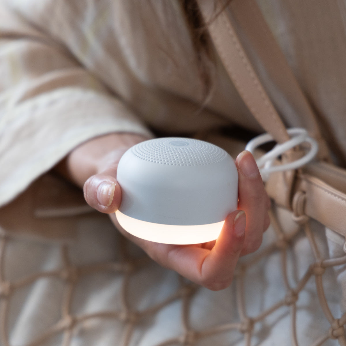 Travel Sleep Sound Machine with Light - image 11